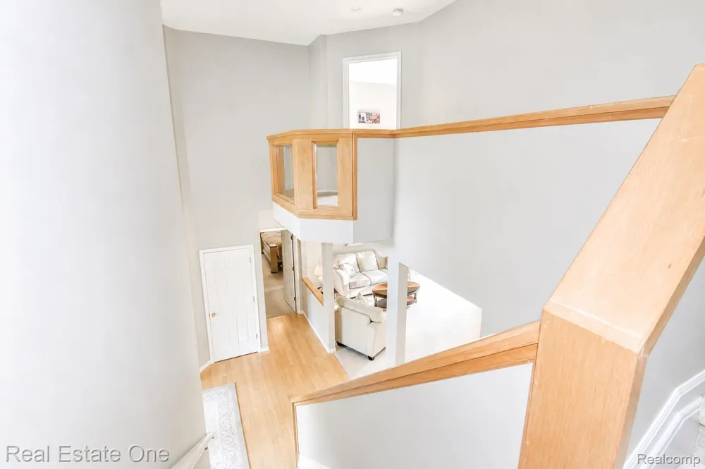 716 Bristol Lane Clarkston City, MI 48348