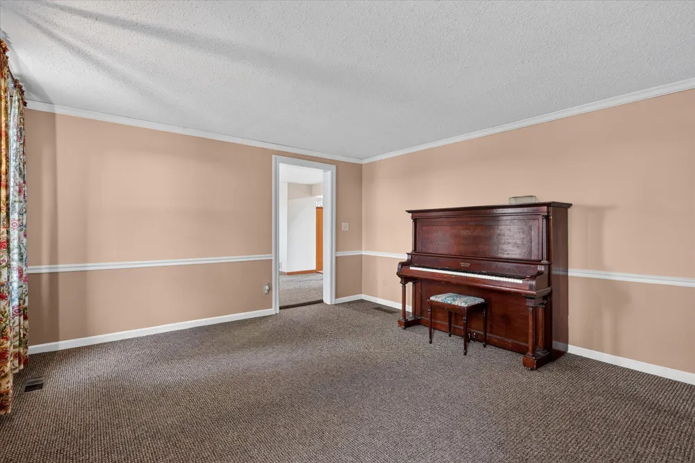 11012 Green Lake Road Thornapple Township, MI 49333