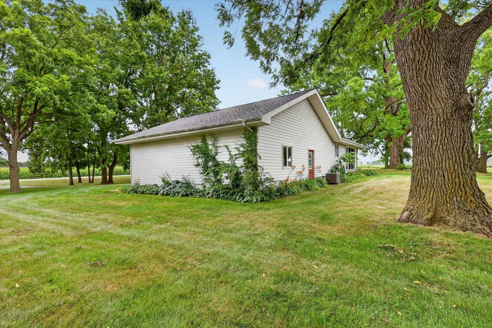 11012 Green Lake Road Thornapple Township, MI 49333