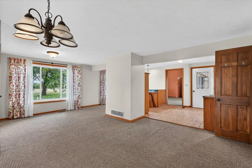 11012 Green Lake Road Thornapple Township, MI 49333