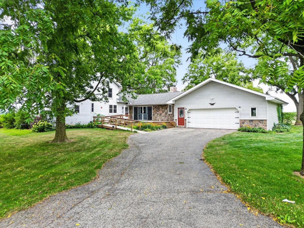 11012 Green Lake Road Thornapple Township, MI 49333