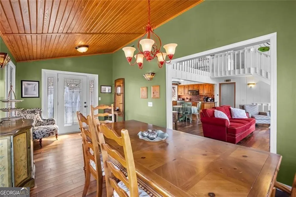 360 Locust TRL Jasper, GA 30143