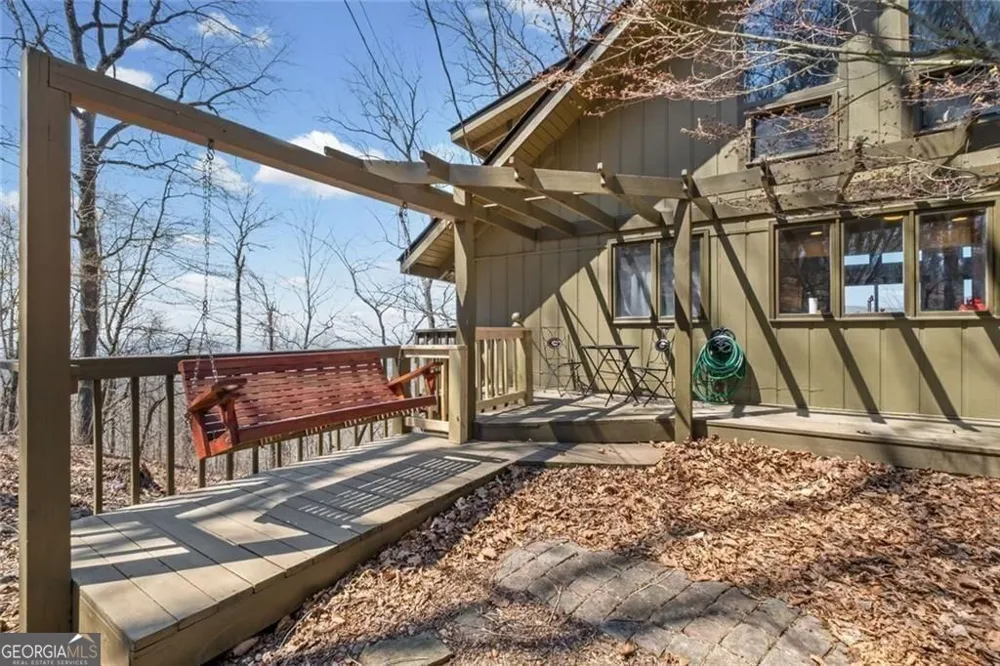 360 Locust TRL Jasper, GA 30143
