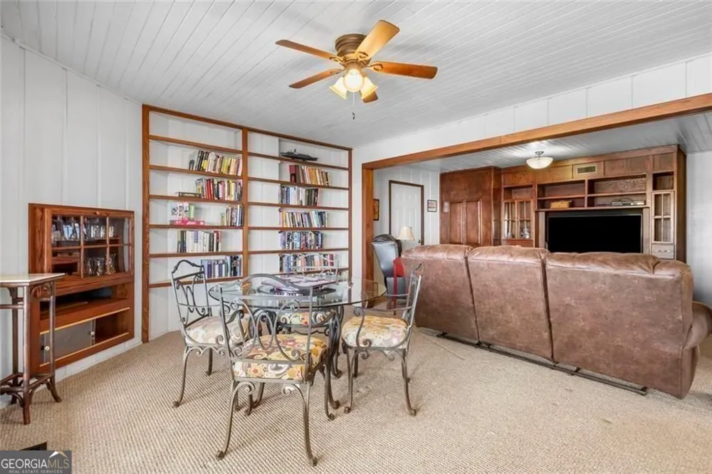 360 Locust TRL Jasper, GA 30143