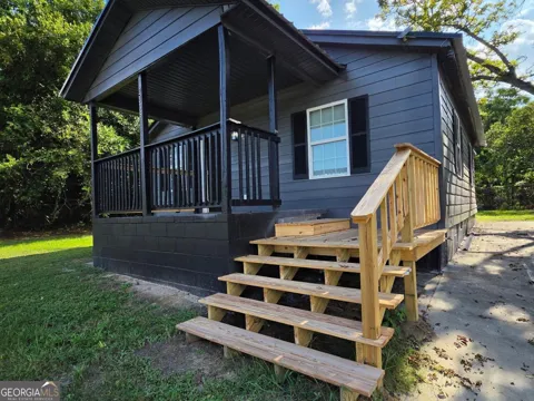 2336 Woodlawn