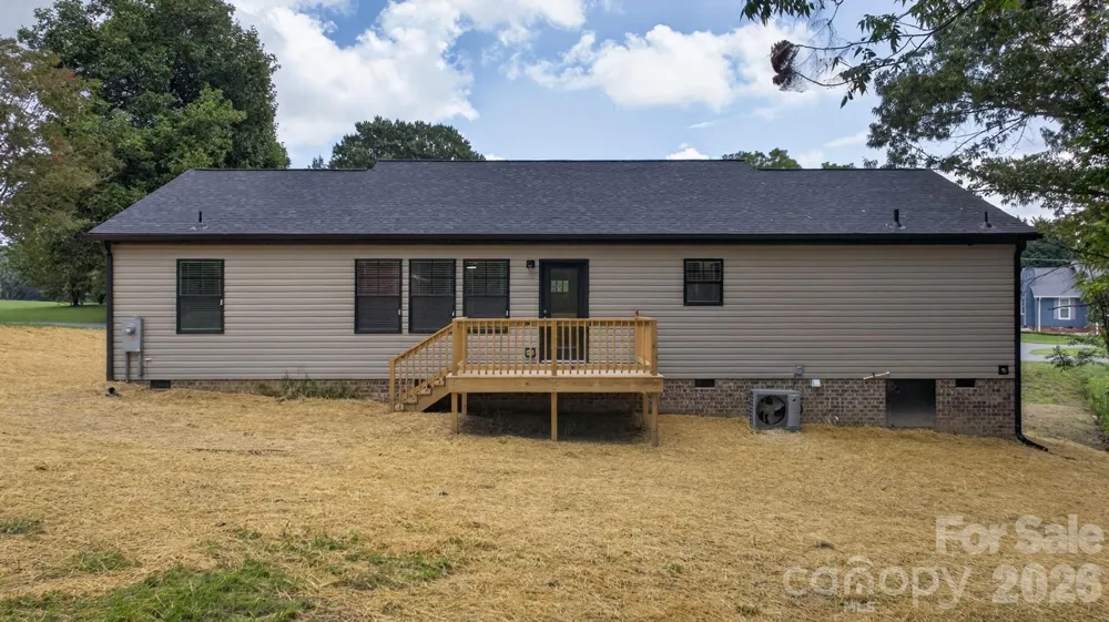 2274 Darwick Road Winston Salem, NC 27127