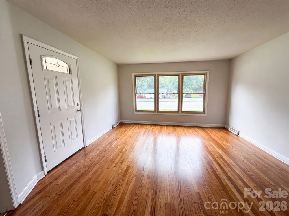 1951 Taylor Drive Gastonia, NC 28052
