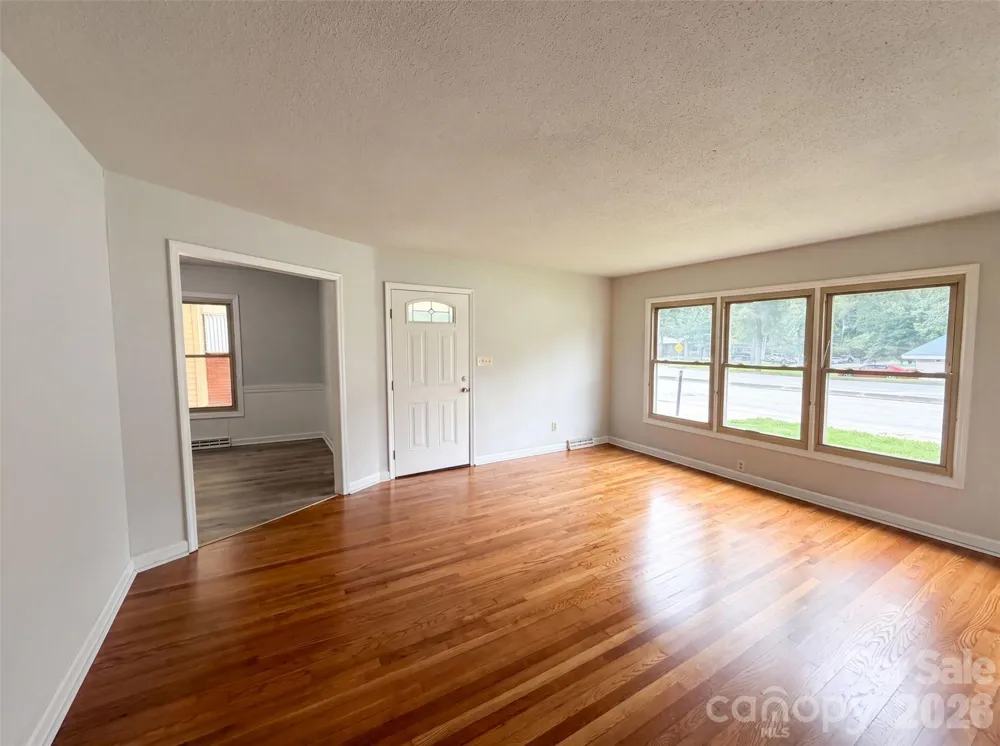 1951 Taylor Drive Gastonia, NC 28052