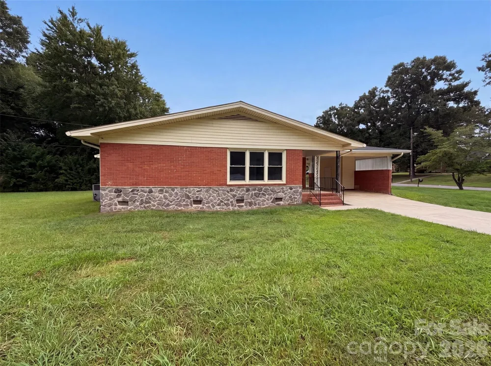 1951 Taylor Drive Gastonia, NC 28052