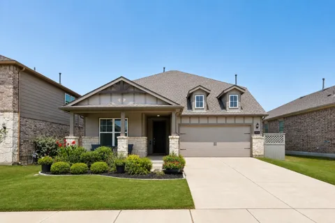 2428 Mockingbird Court