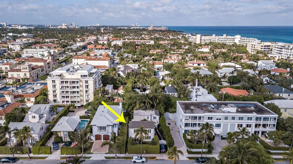 155 Peruvian Avenue #Back Cottage Palm Beach, FL 33480