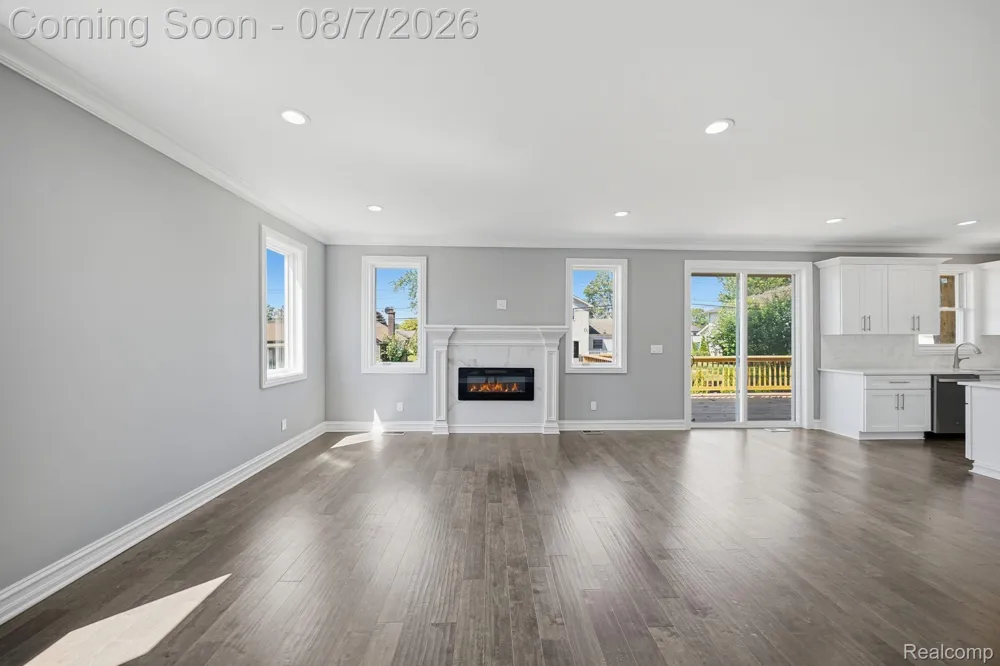 38165 Cherry Lane Harrison Charter Township, MI 48045