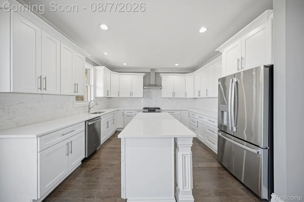 38165 Cherry Lane Harrison Charter Township, MI 48045
