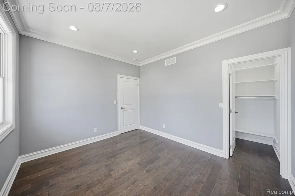 38165 Cherry Lane Harrison Charter Township, MI 48045