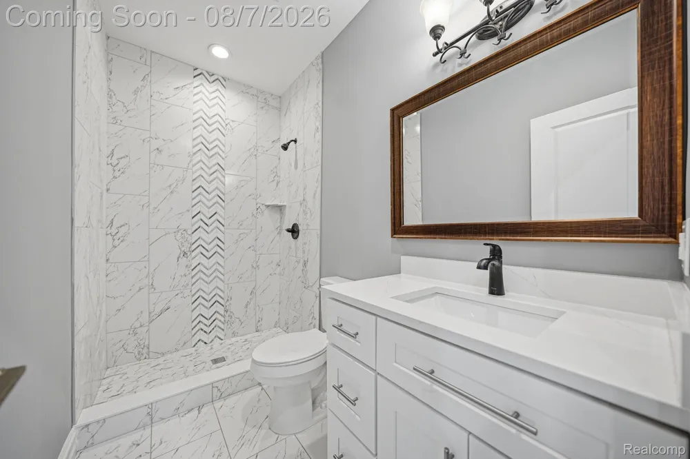 38165 Cherry Lane Harrison Charter Township, MI 48045