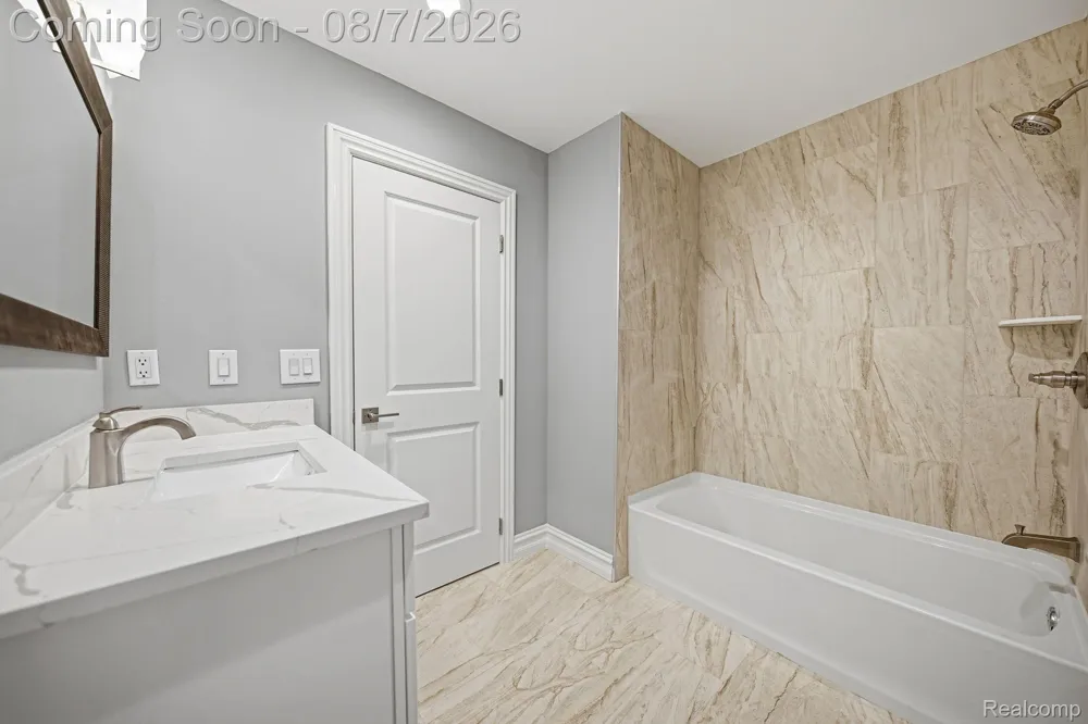 38165 Cherry Lane Harrison Charter Township, MI 48045
