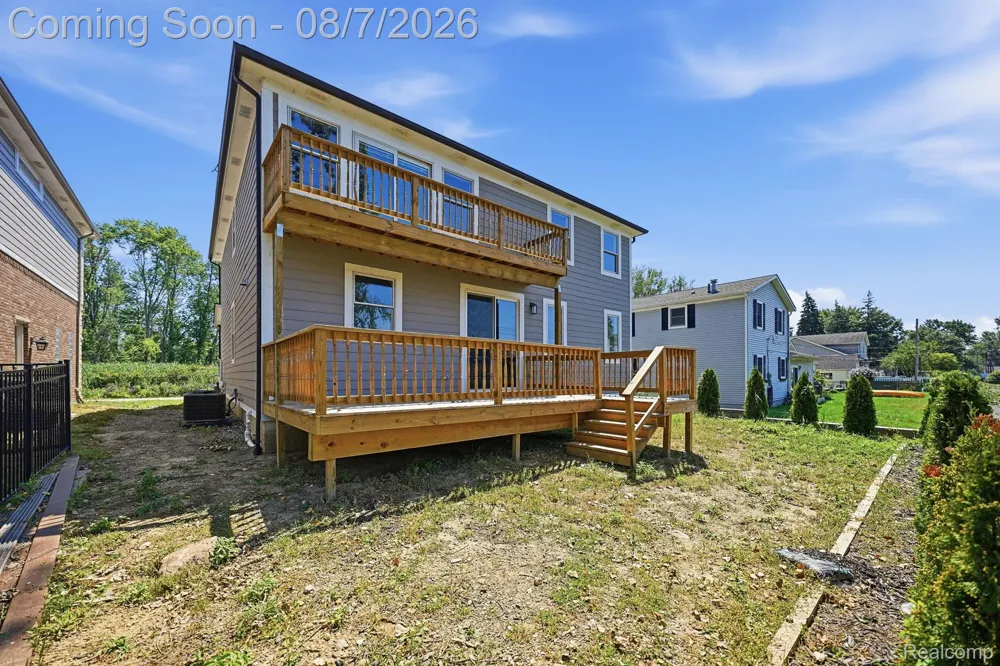 38165 Cherry Lane Harrison Charter Township, MI 48045