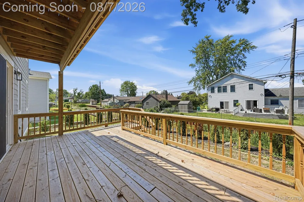 38165 Cherry Lane Harrison Charter Township, MI 48045