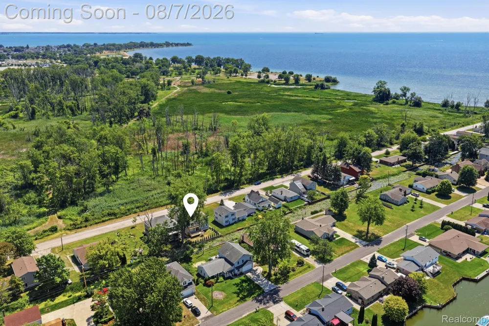38165 Cherry Lane Harrison Charter Township, MI 48045