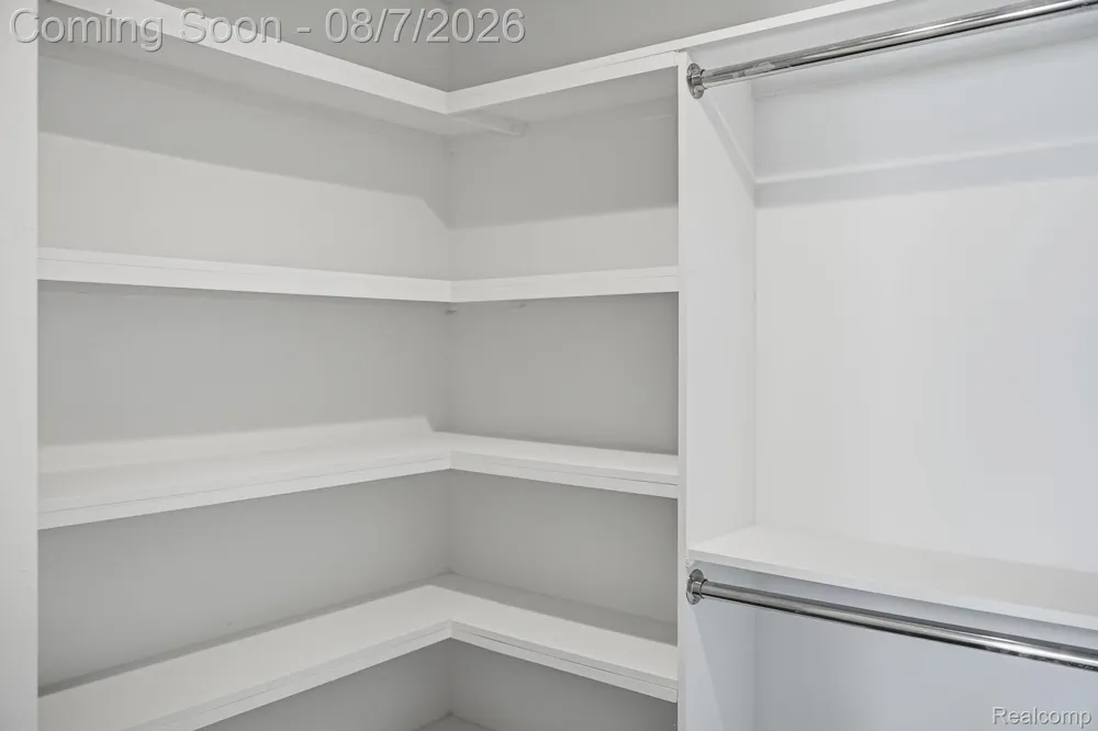 38165 Cherry Lane Harrison Charter Township, MI 48045