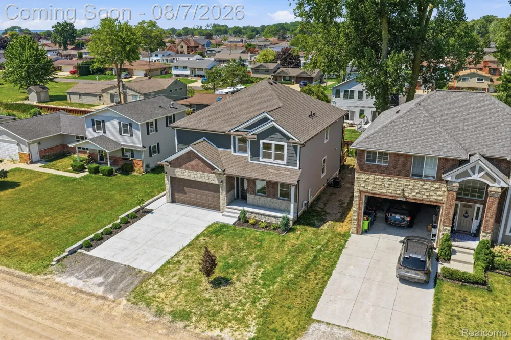 38165 Cherry Lane Harrison Charter Township, MI 48045