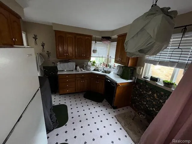24857 Champaign Taylor City, MI 48180