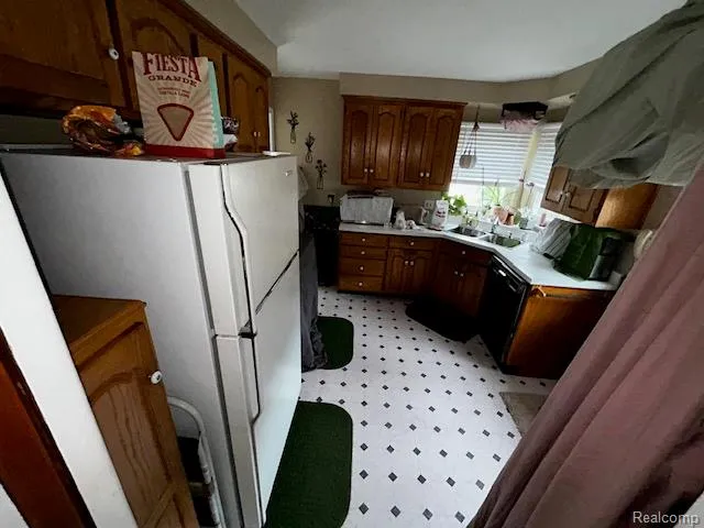 24857 Champaign Taylor City, MI 48180