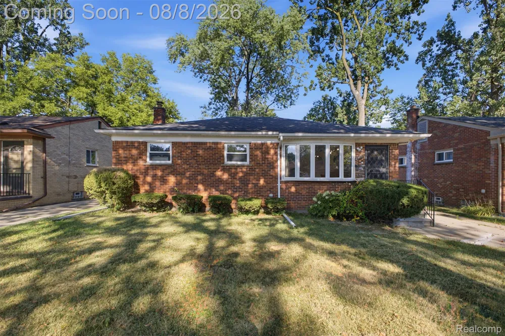 21840 Kenosha Street Oak Park City, MI 48237