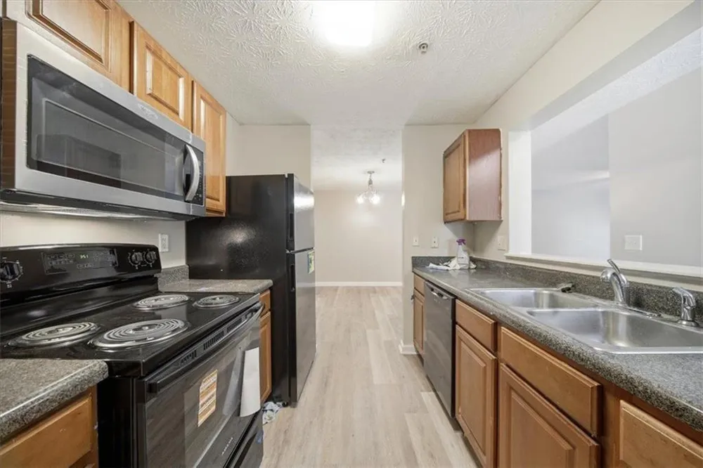 8201 Fairington Village Drive Lithonia, GA 30038