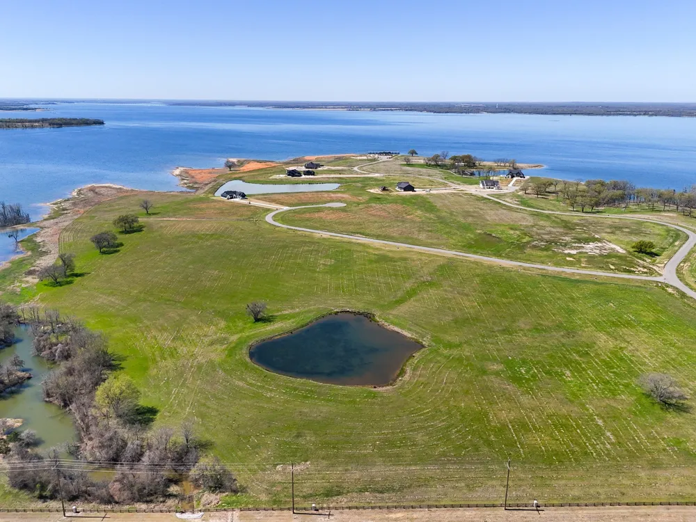 305 Sailview Court Honey Grove, TX 75446