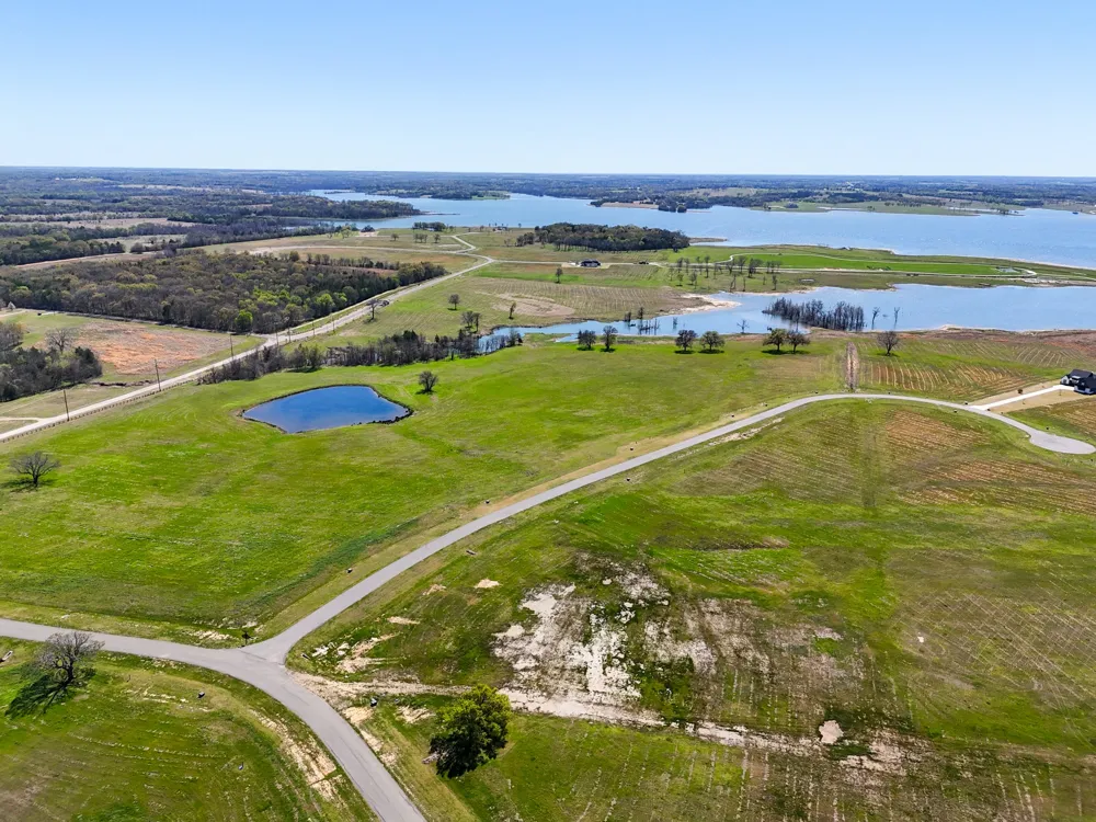 305 Sailview Court Honey Grove, TX 75446