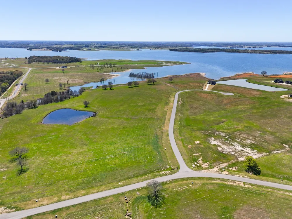305 Sailview Court Honey Grove, TX 75446