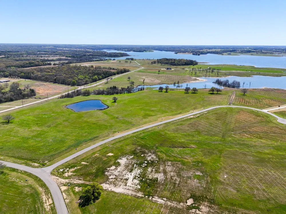 305 Sailview Court Honey Grove, TX 75446