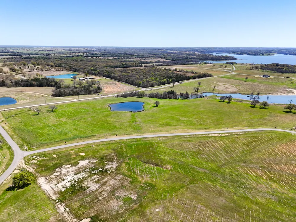 305 Sailview Court Honey Grove, TX 75446