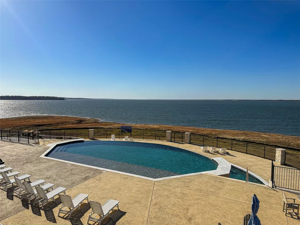 305 Sailview Court Honey Grove, TX 75446