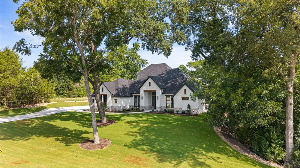 7631 Woodstream Road Midlothian, TX 76065