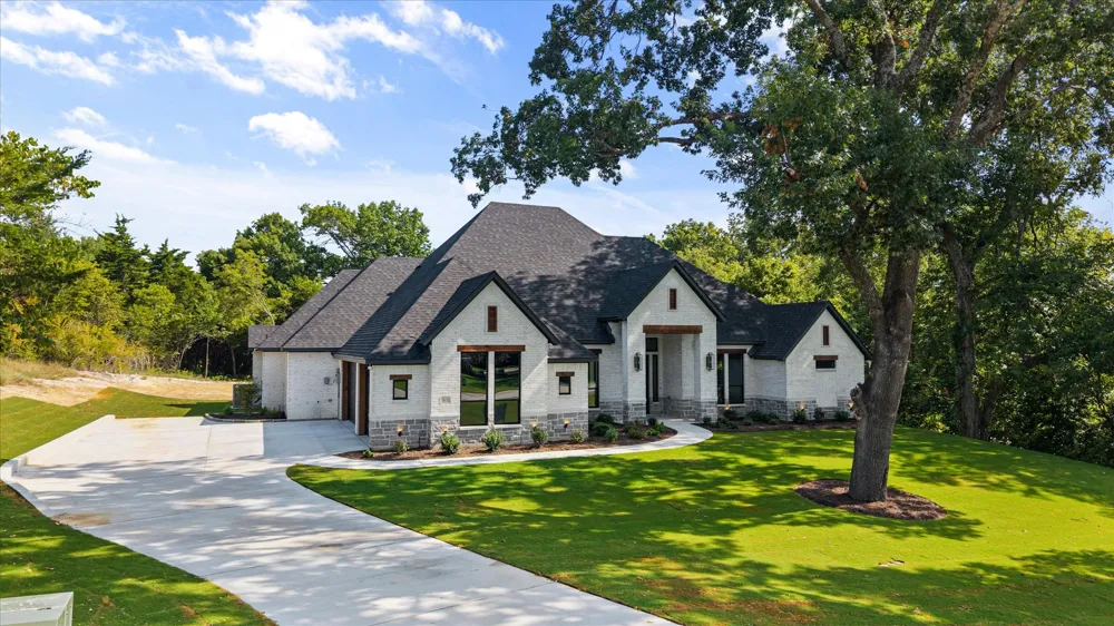 7631 Woodstream Road Midlothian, TX 76065