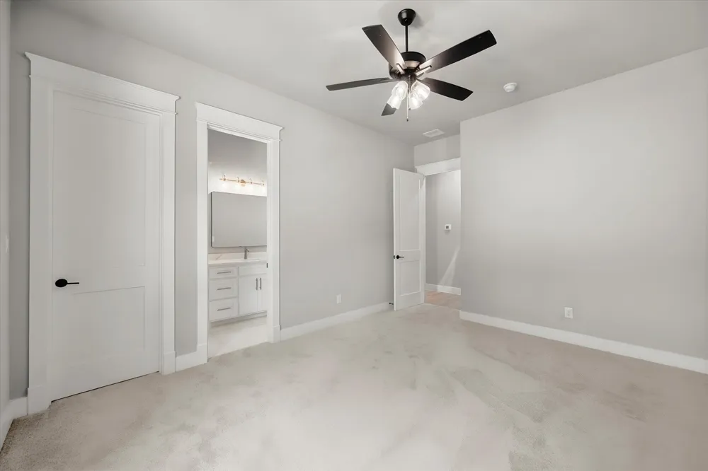7631 Woodstream Road Midlothian, TX 76065
