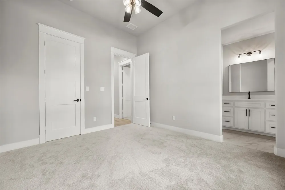 7631 Woodstream Road Midlothian, TX 76065