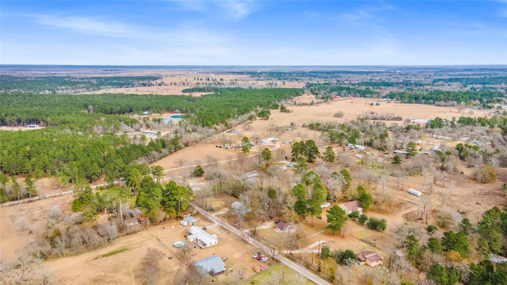 4 Catechis Road Huntsville, TX 77320