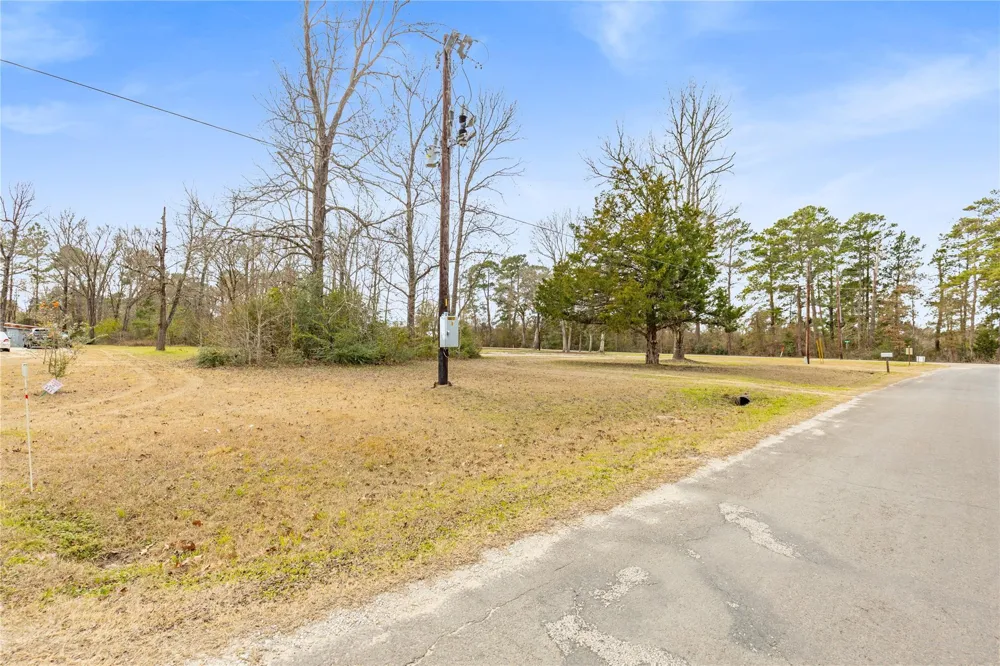 4 Catechis Road Huntsville, TX 77320