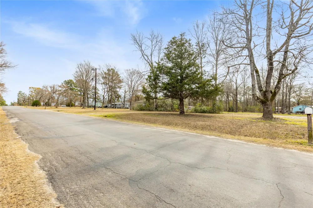 4 Catechis Road Huntsville, TX 77320