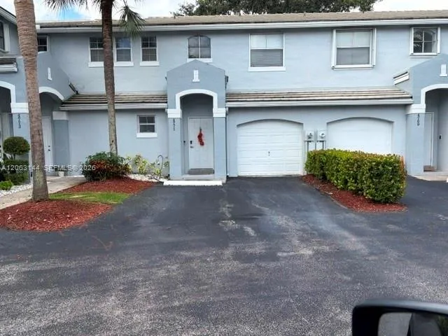 4771 Grapevine Way Davie, FL 33331