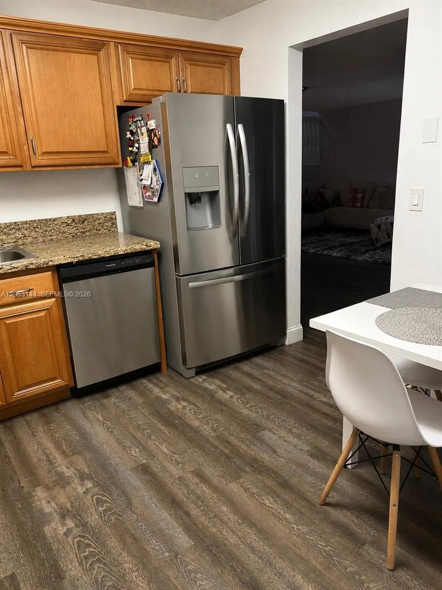 4771 Grapevine Way Davie, FL 33331