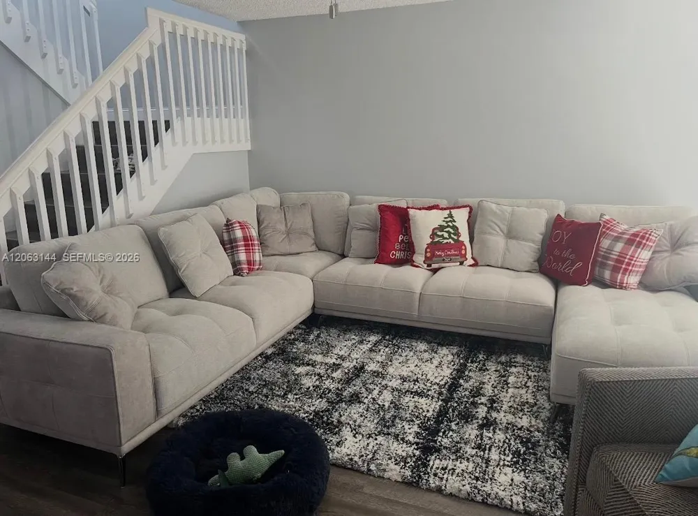 4771 Grapevine Way Davie, FL 33331
