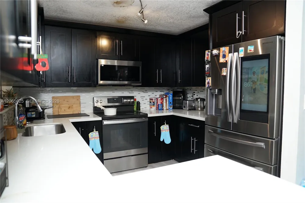 4332 NW 3rd Terrace Deerfield Beach, FL 33064