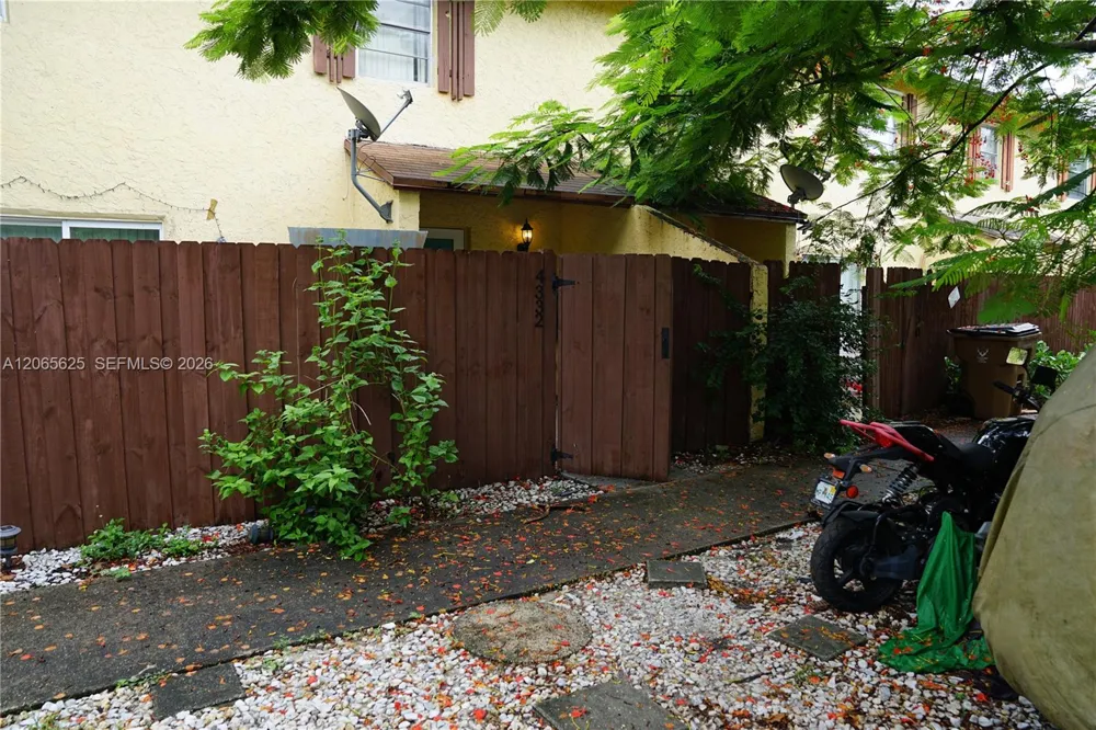 4332 NW 3rd Terrace Deerfield Beach, FL 33064