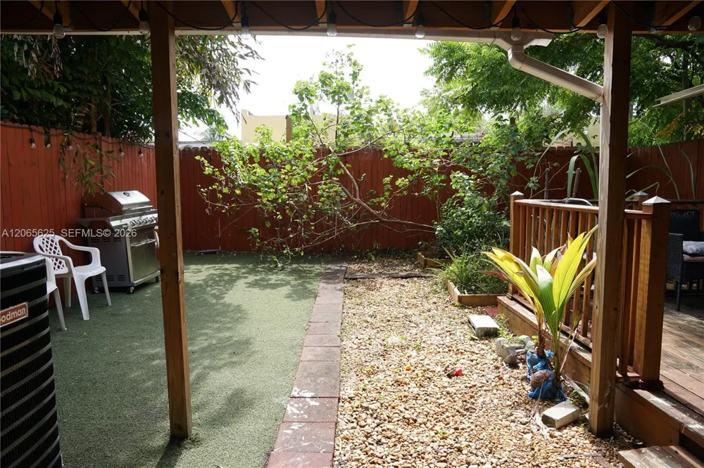 4332 NW 3rd Terrace Deerfield Beach, FL 33064
