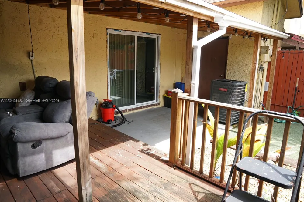 4332 NW 3rd Terrace Deerfield Beach, FL 33064