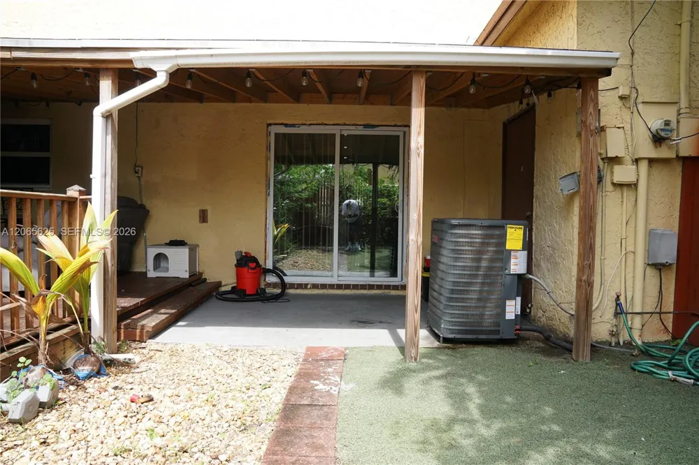 4332 NW 3rd Terrace Deerfield Beach, FL 33064